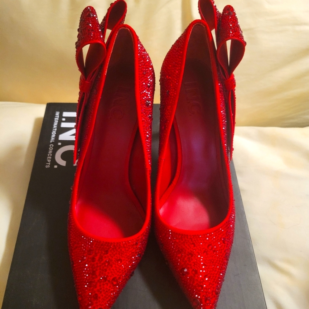 Women's shoes